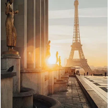Paris Arc Design *