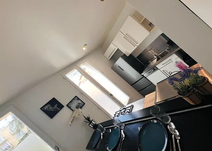 Apartament Paris Arc Design *